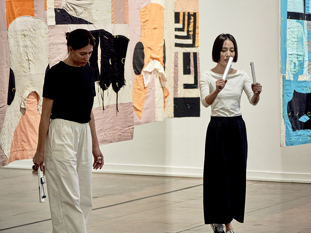 다섯 번의 주문과 노래 한곡